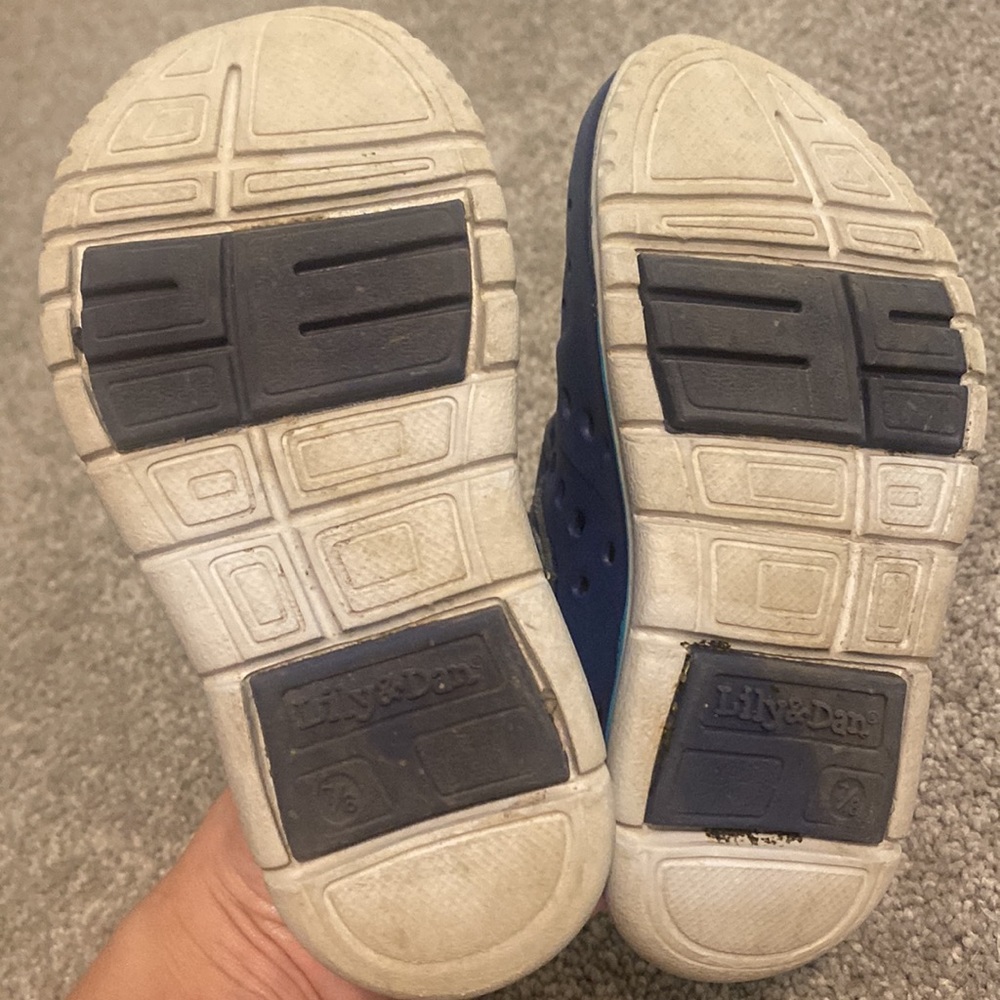 Water Shoes - Picture 4 of 4